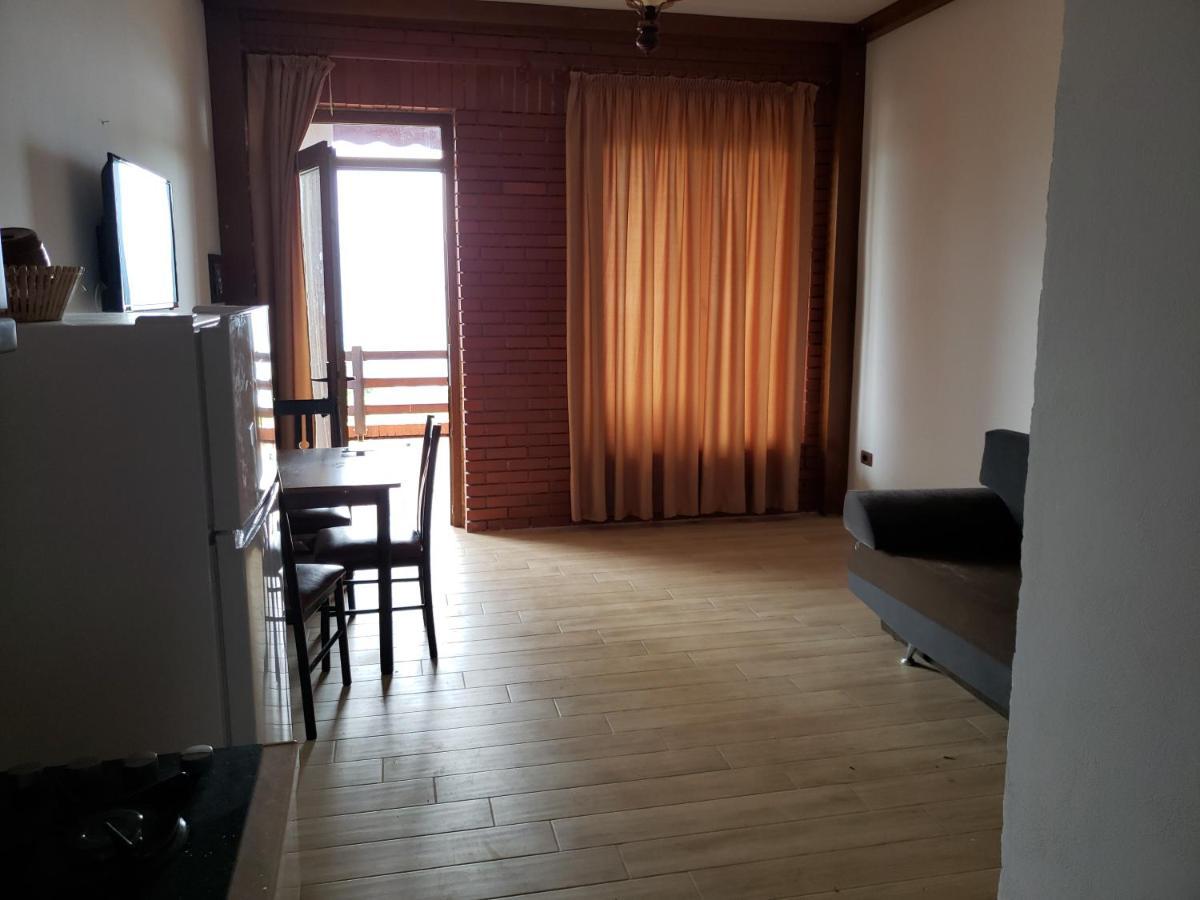Hotel Brifs Shëngjin Εξωτερικό φωτογραφία